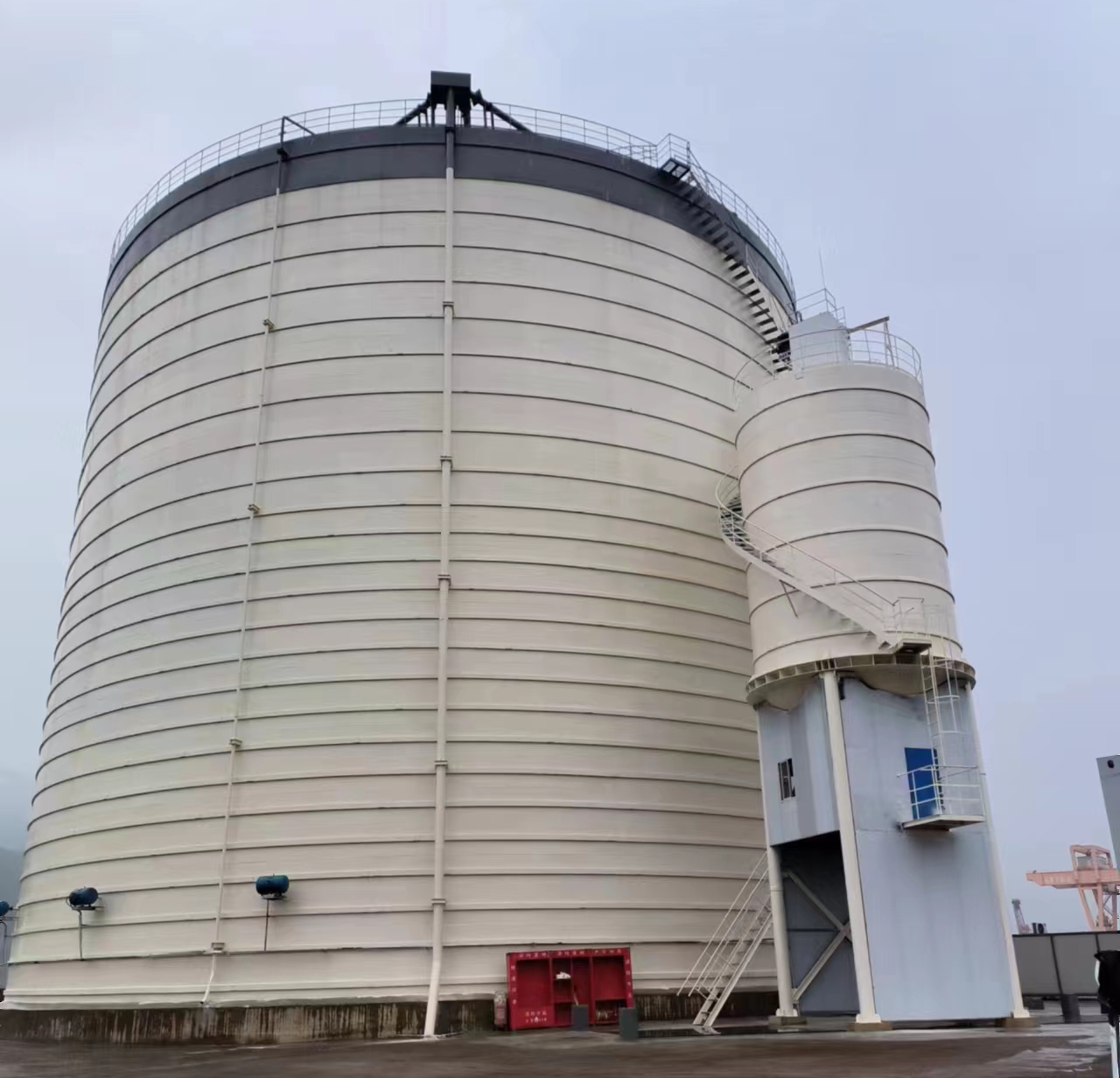 碌曲10万吨水泥钢板库